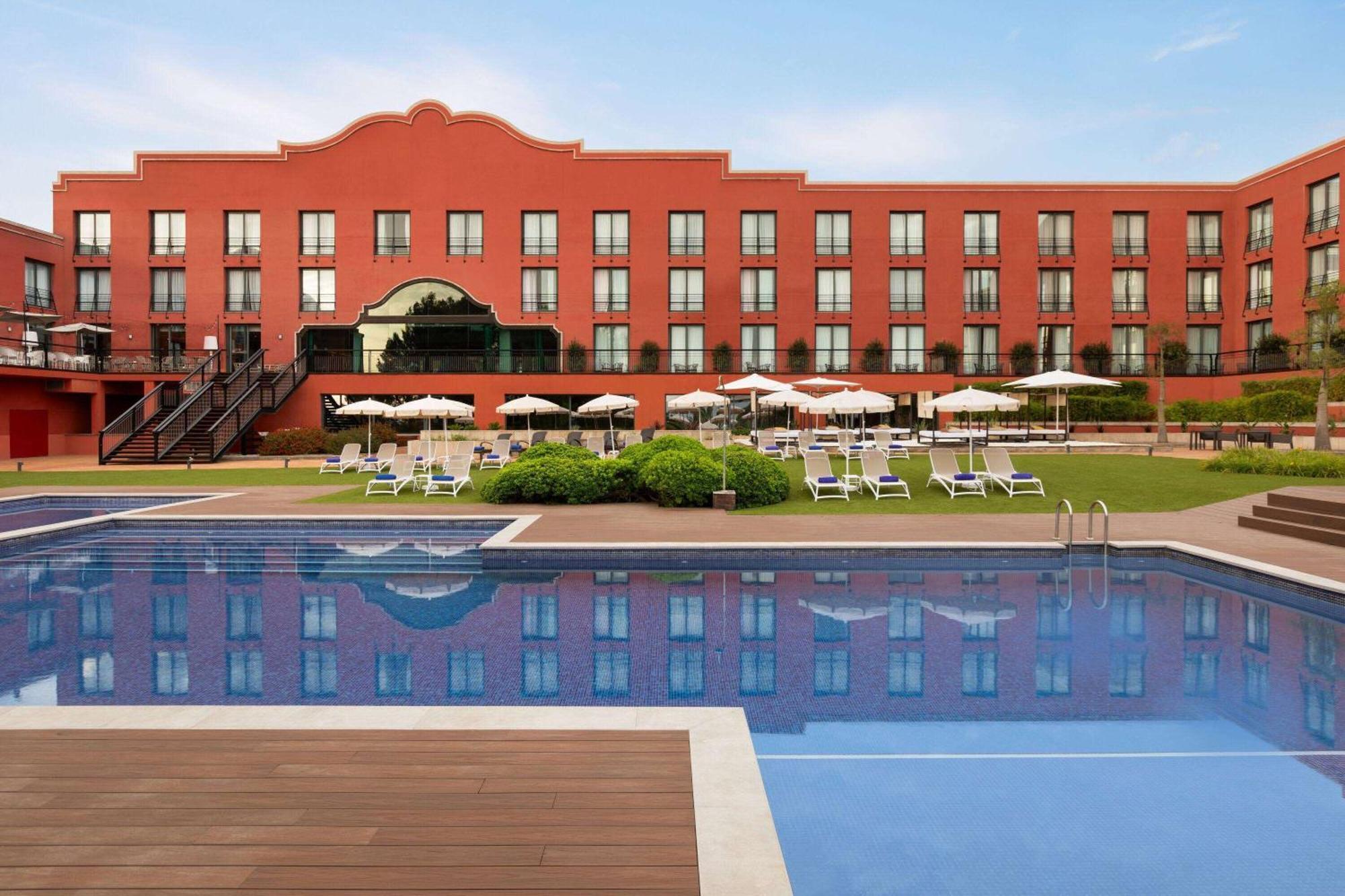 Dolce By Wyndham Barcelona Resort 산트에스티비시즐로뷔레스 외부 사진