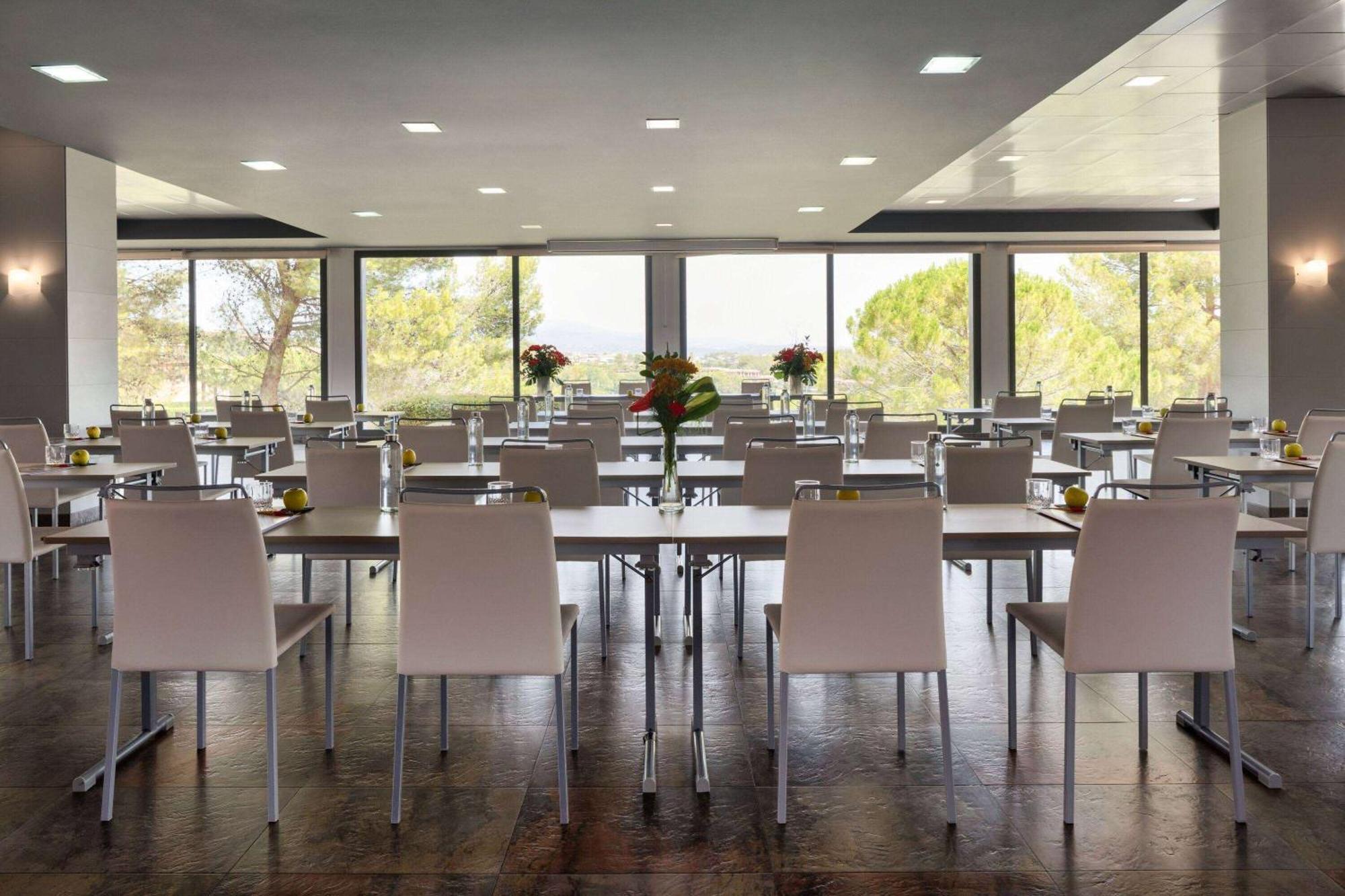 Dolce By Wyndham Barcelona Resort 산트에스티비시즐로뷔레스 외부 사진