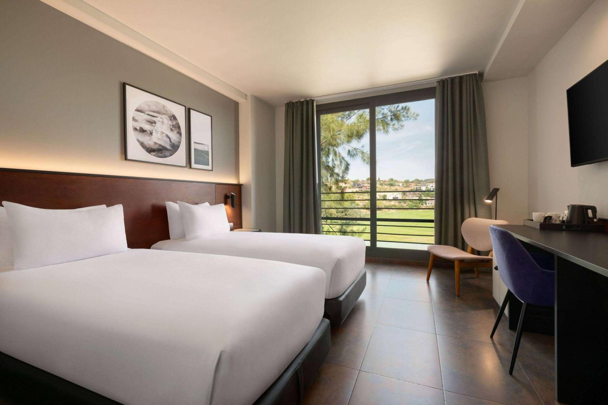 Dolce By Wyndham Barcelona Resort 산트에스티비시즐로뷔레스 외부 사진