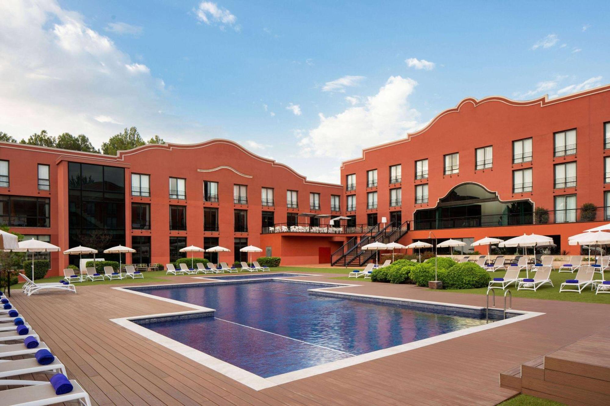 Dolce By Wyndham Barcelona Resort 산트에스티비시즐로뷔레스 외부 사진